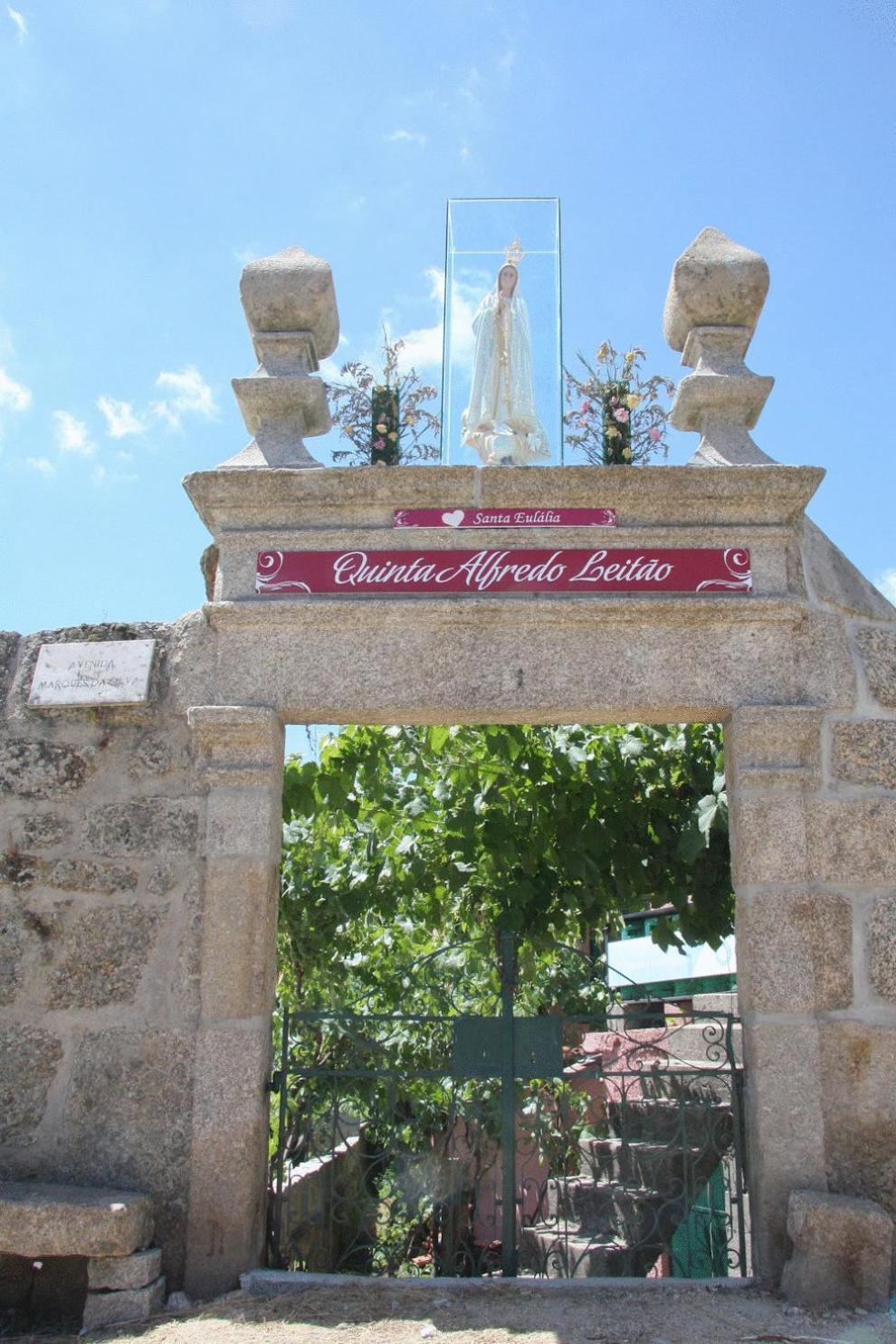 Seia Alojamento D Ines Exterior photo